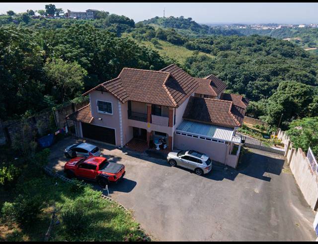 4 BEDROOM HOUSE FOR SALE IN SHALLCROSS